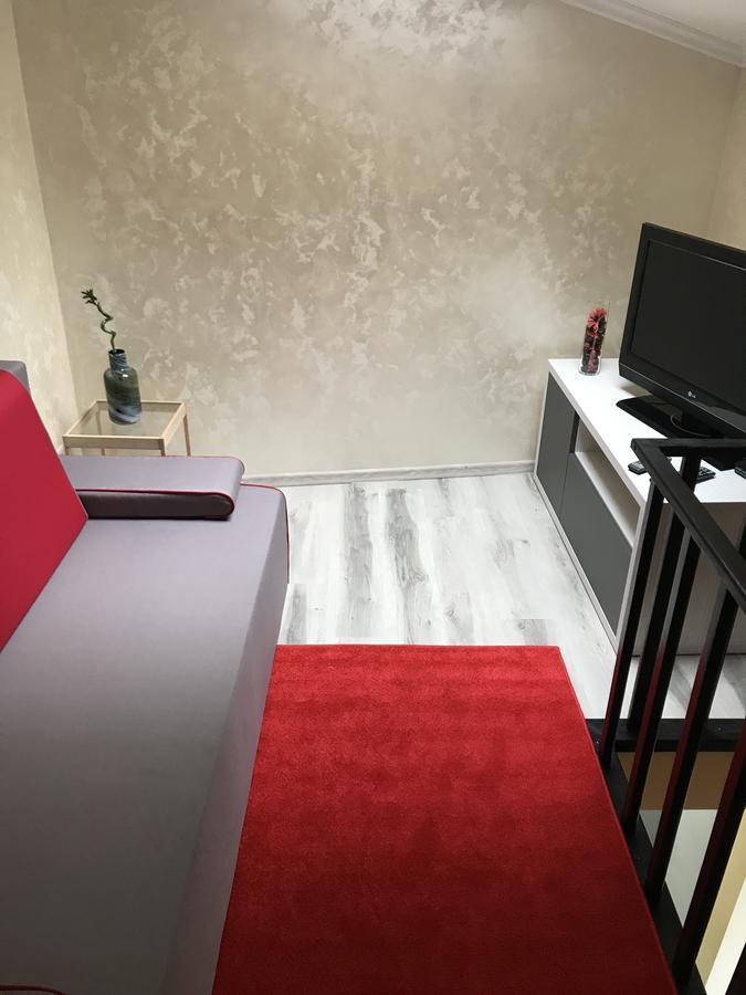 Apartment On Vialikaja Trajeckaja Grodno Esterno foto