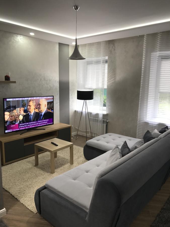 Apartment On Vialikaja Trajeckaja Grodno Esterno foto